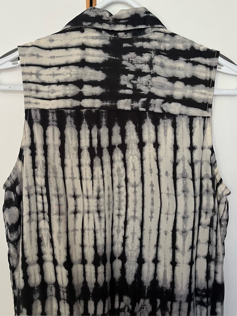 Farm Rio Tie Dye Snake Skin Pattern Romper - Picture 10 of 15